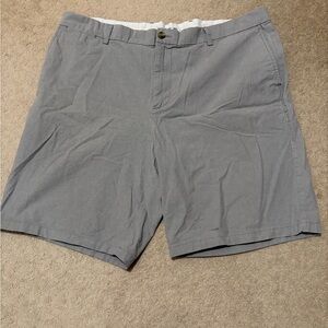 Old Navy Men's Light Gray Flat Front Shorts